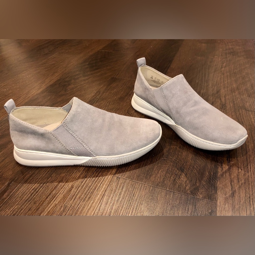 Naturalizer Women’s Untold Slip In Sneaker - 6M - Picture 2 of 11